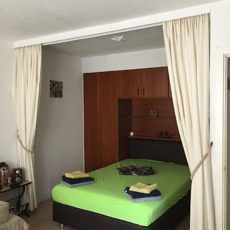 Studio Oostende Budget Apartment Luaran gambar