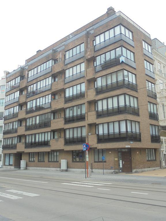 Studio Oostende Budget Apartment Luaran gambar