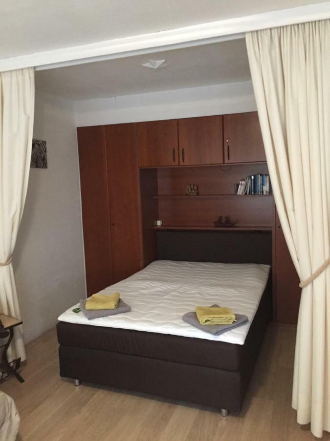 Studio Oostende Budget Apartment Luaran gambar