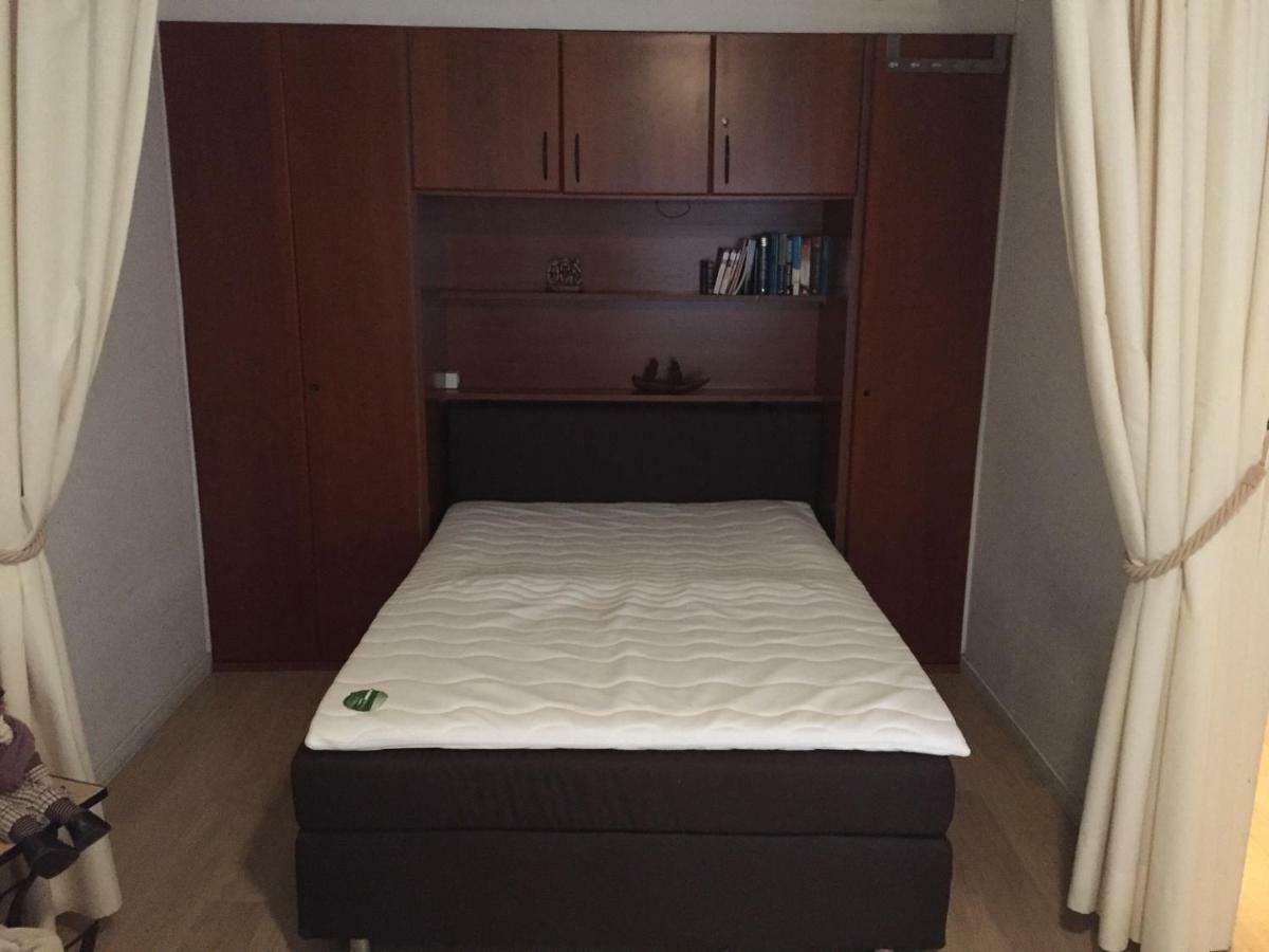Studio Oostende Budget Apartment Luaran gambar